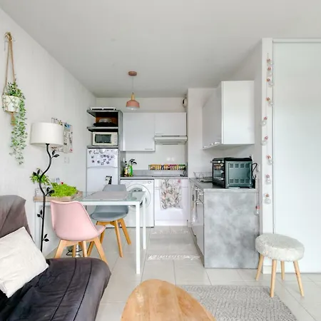 Very Two-room Appt - Vauban Tram Station Daire *
