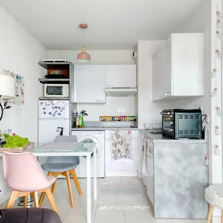 Very Two-room Appt - Vauban Tram Station